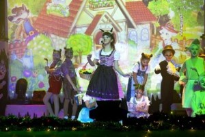 Neben Gesang und Tanz sind die jungen Künstler von „Der Spaß“ auch Profis im Theaterspielen (Quelle: Der Spaß/ Myachkova)
